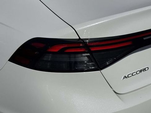 Used 2023 Honda Accord EX image 9