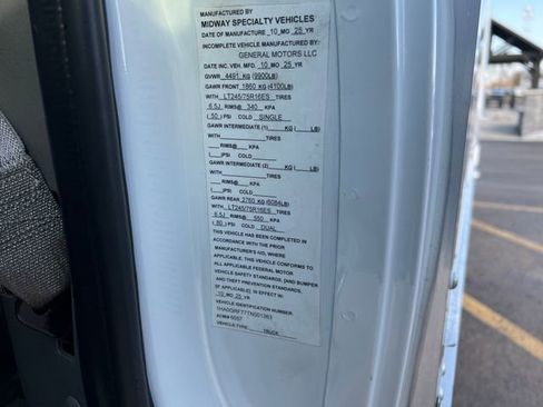 New 2026 Chevrolet Express 3500 w/ Power Convenience Package image 24