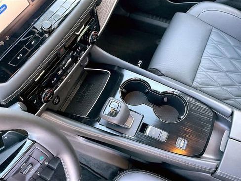 Certified 2025 Nissan Rogue Platinum w/ Platinum Premium Package image 13