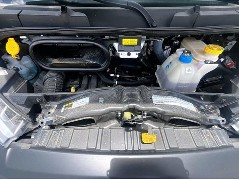 New 2024 RAM ProMaster 2500 w/ Convenience Group FWD image 9