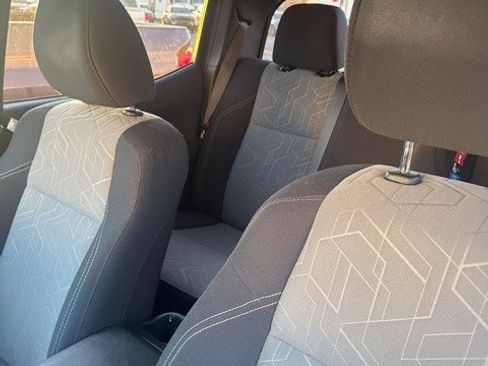 Used 2022 Toyota Tacoma TRD Off-Road image 7