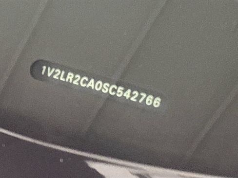 Certified 2025 Volkswagen Atlas SE AWD/4WD image 26