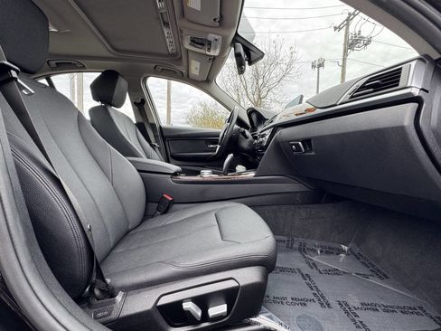 Used 2018 BMW 320i xDrive Sedan image 19