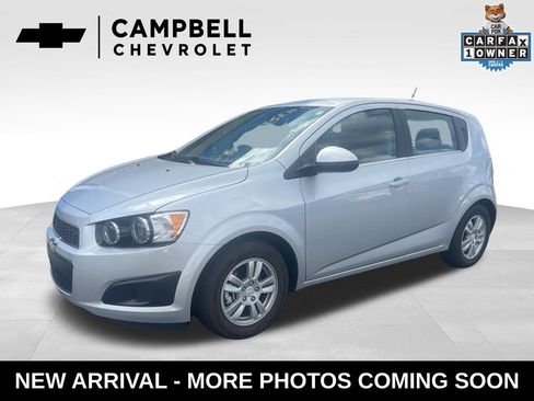 Used 2016 Chevrolet Sonic LT FWD image 1