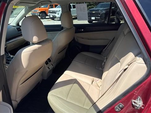 Used 2019 Subaru Outback 2.5i Limited AWD/4WD image 10