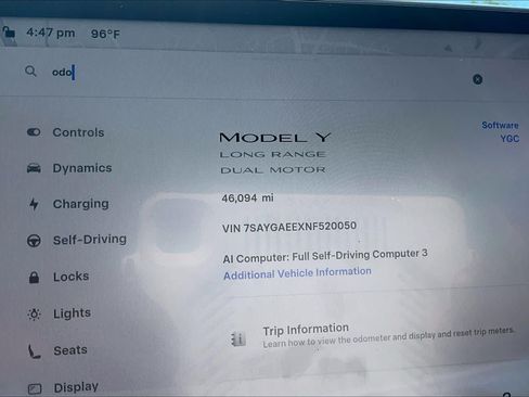 Used 2022 Tesla Model Y Long Range AWD/4WD image 26