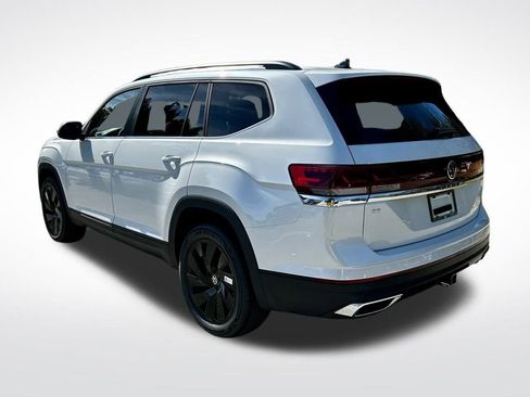 New 2026 Volkswagen Atlas SE image 7