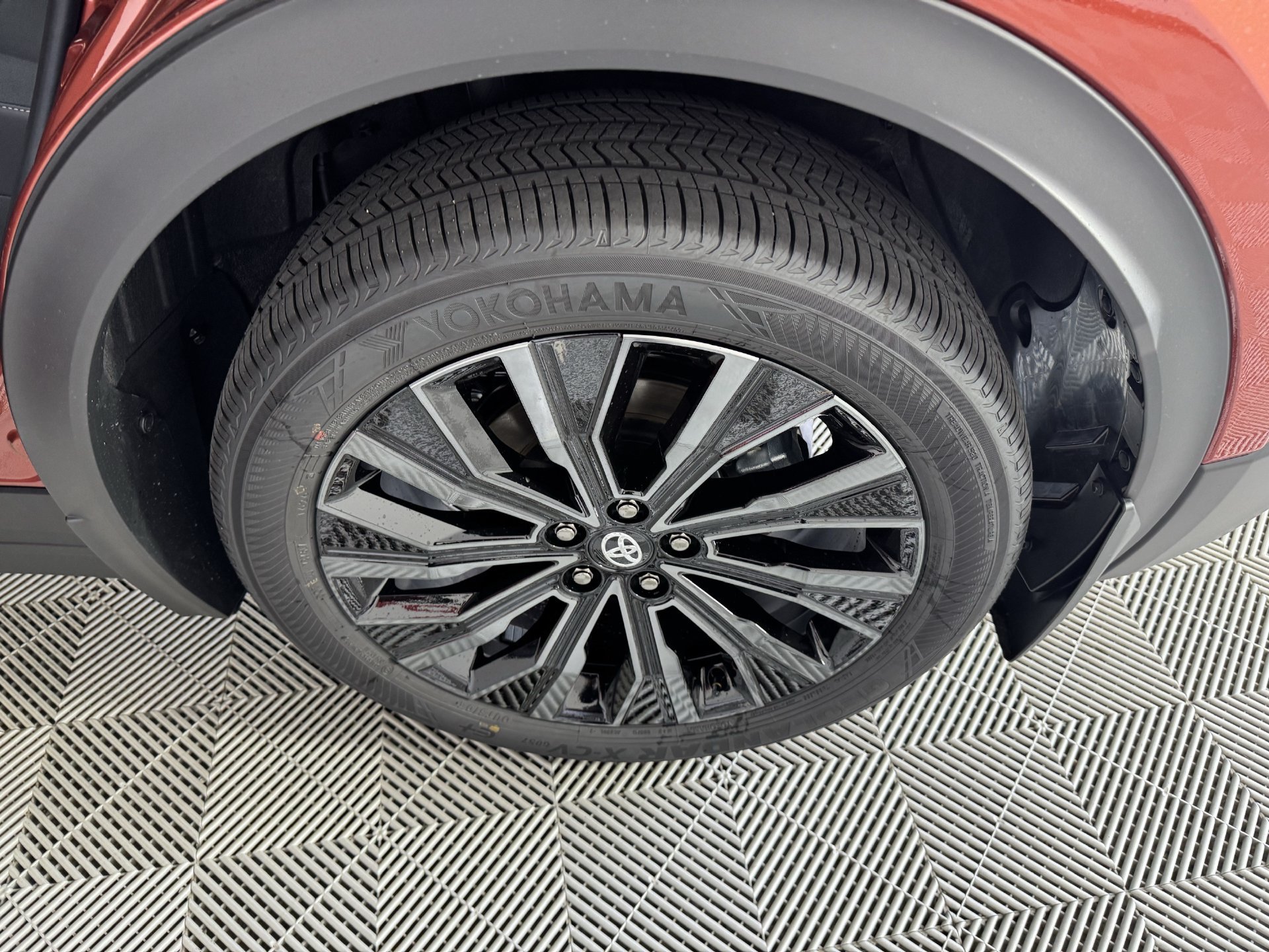 Certified 2026 Toyota C-HR AWD/4WD image 17