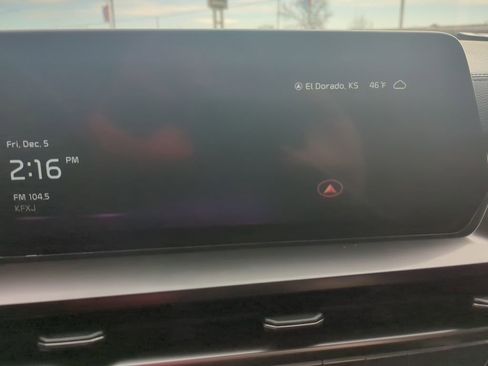 Used 2023 Kia Telluride S image 51