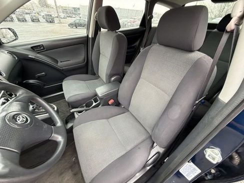 Used 2004 Toyota Matrix image 13
