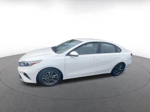 Used 2024 Kia Forte LXS image 7