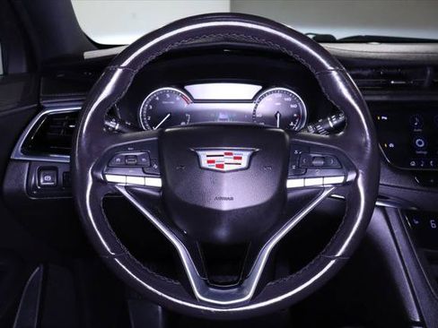 Used 2021 Cadillac XT6 Luxury FWD image 17