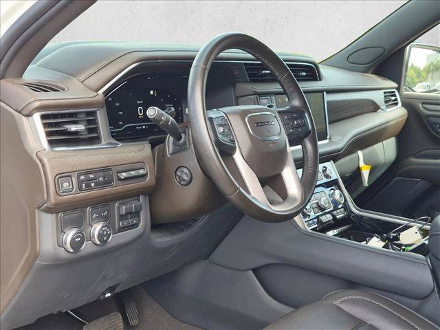 Used 2023 GMC Yukon XL Denali w/ Max Trailering Package RWD image 2