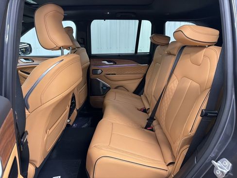 New 2026 Jeep Grand Cherokee Summit AWD/4WD image 11