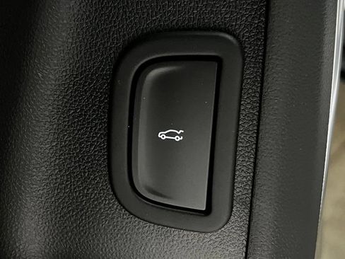 New 2026 Buick Enclave Preferred w/ LPO, Floor Liner Package AWD/4WD image 17