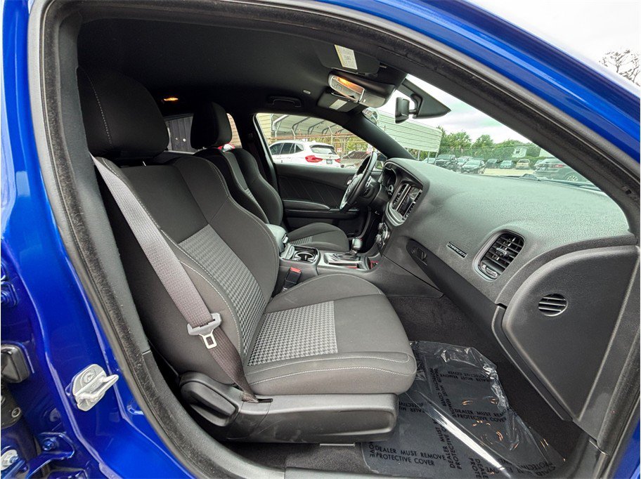 Used 2022 Dodge Charger R/T w/ Blacktop Package RWD image 38