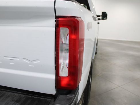 Used 2024 Ford F250 XLT image 14