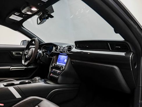 Used 2021 Ford Mustang Shelby GT500 w/ Technology Package image 58