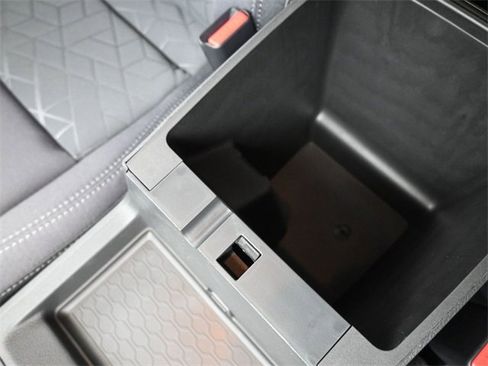 New 2026 Nissan Frontier SV image 9