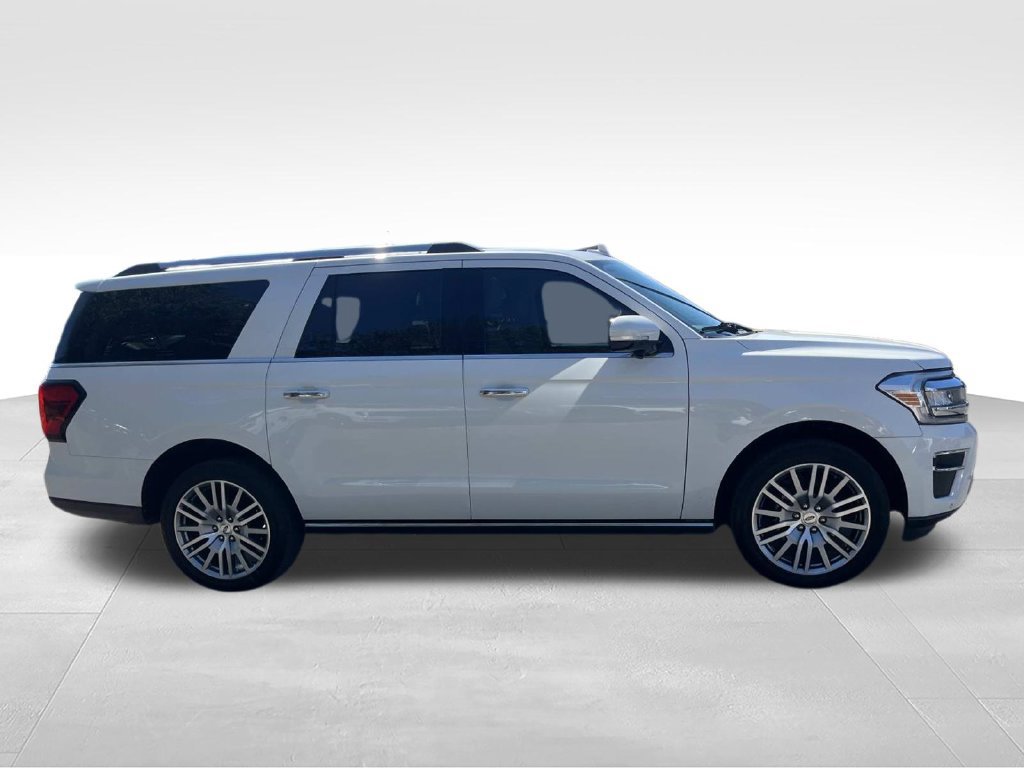 Used 2023 Ford Expedition Max Limited RWD image 2