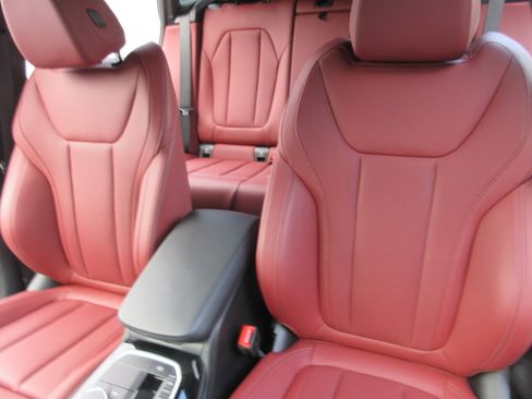 Used 2024 BMW X3 xDrive30i w/ Convenience Package image 14