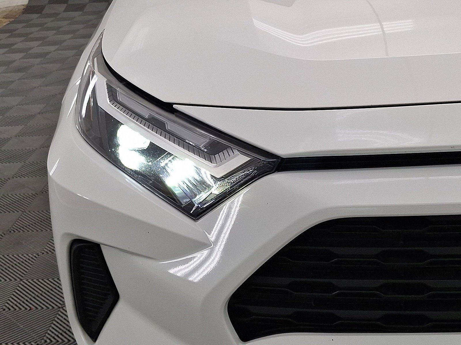 Certified 2025 Toyota RAV4 LE AWD/4WD image 19