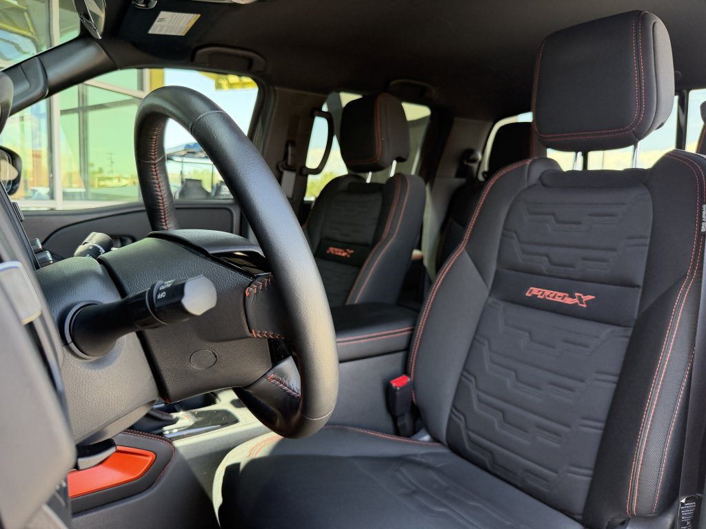 Used 2025 Nissan Frontier Pro-X w/ Pro Convenience Package RWD image 30