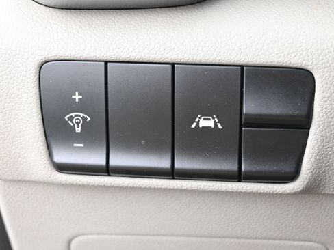 Used 2020 Kia Sportage LX FWD image 12