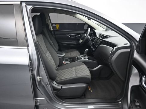 Used 2019 Nissan Rogue Sport SV AWD/4WD image 41