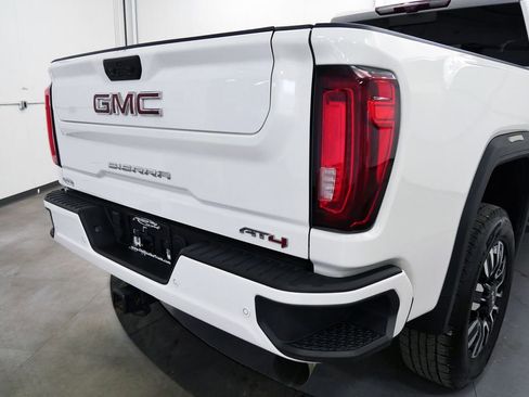 Used 2021 GMC Sierra 2500 AT4 w/ AT4 Premium Plus Package AWD/4WD image 40