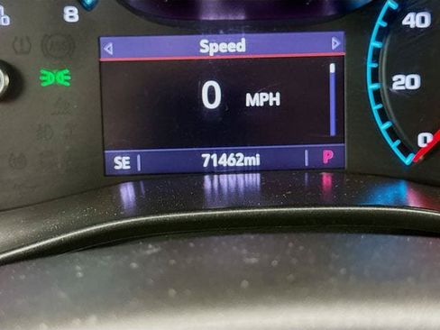 Used 2020 Chevrolet Colorado LT w/ Safety Package RWD image 13