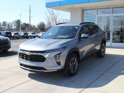 New 2026 Chevrolet Trax LT w/ LT Convenience Package image 7