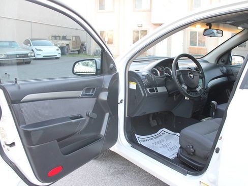 Used 2007 Chevrolet Aveo LS FWD image 20