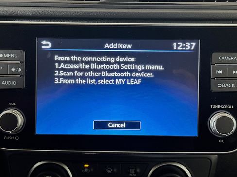 Used 2025 Nissan Leaf S FWD image 21