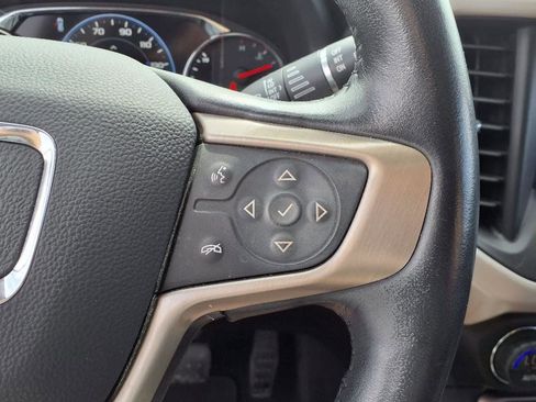 Used 2020 GMC Acadia Denali image 19