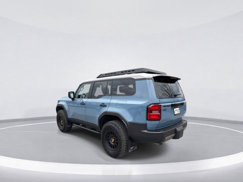 Used 2024 Toyota Land Cruiser image 6