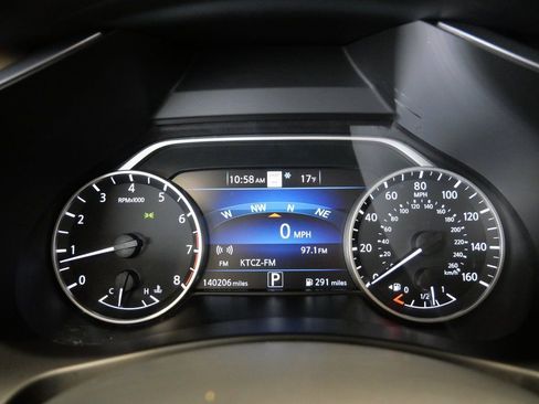 Used 2019 Nissan Murano Platinum image 16