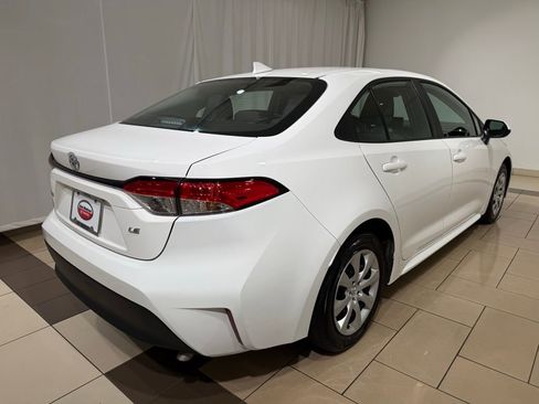 Certified 2025 Toyota Corolla LE image 5