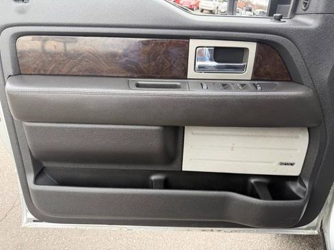 Used 2014 Ford F150 Platinum image 11