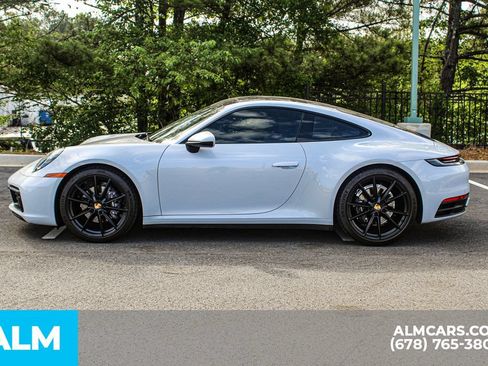 Used 2024 Porsche 911 Carrera RWD image 6