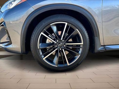 Used 2023 INFINITI QX55 Essential image 9