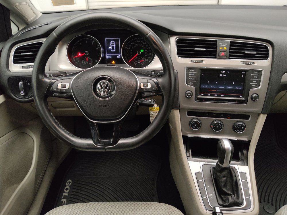 Used 2016 Volkswagen Golf S FWD image 22