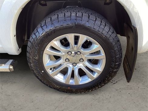 Used 2016 RAM 1500 Laramie Longhorn w/ Convenience Group image 14