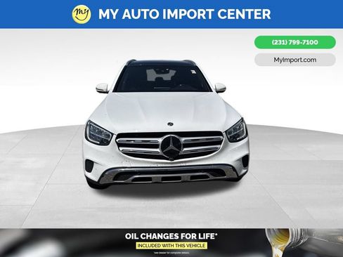 Used 2022 Mercedes-Benz GLC 300 4MATIC w/ Driver Assistance Package image 2