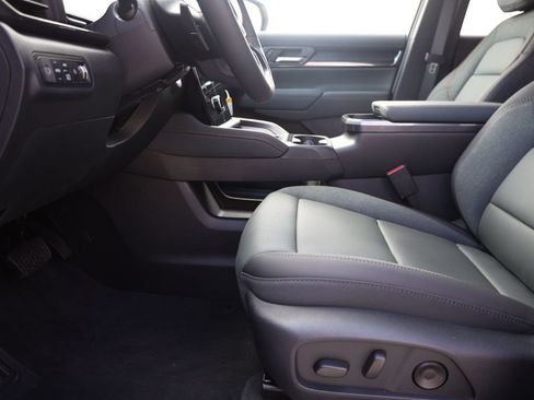 New 2027 GMC Terrain AT4 w/ Convenience Package III AWD/4WD image 11