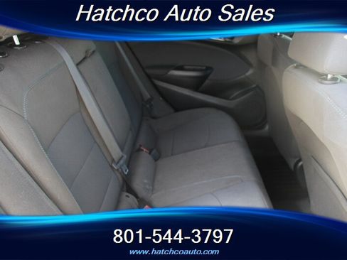 Used 2018 Chevrolet Cruze LT w/ Convenience Package FWD image 21