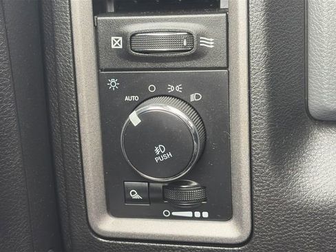 Used 2018 RAM 1500 Express w/ Express Value Package AWD/4WD image 48