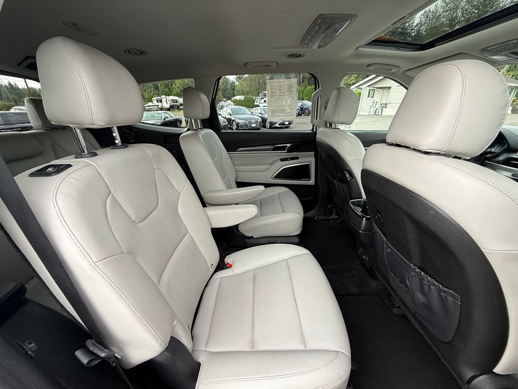 Used 2020 Kia Telluride S AWD/4WD image 18