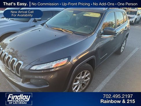 Used 2018 Jeep Cherokee Latitude Plus w/ Comfort/Convenience Group image 1