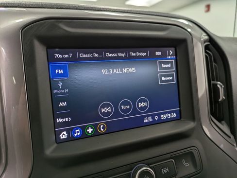 Used 2020 Chevrolet Silverado 1500 Custom Trail Boss w/ Custom Convenience Package image 12